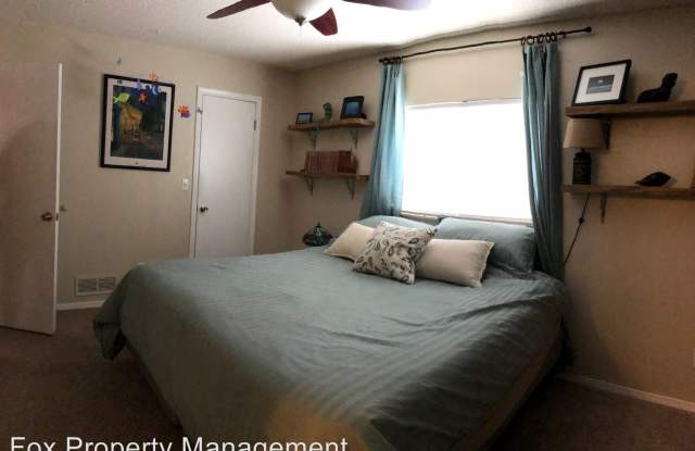 725 Silverberry Court Gallery 4