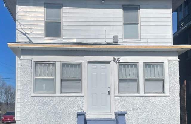 Newly Renovated Three Bedroom Home In Huntington photos photos