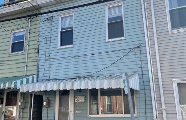 Charming 3-Bedroom Home Near UPMC Children’s Hospital – Central A/C, Stainless Steel Appliances, and Fenced Yard! - 4412 Milgate Street, Pittsburgh, PA 15224