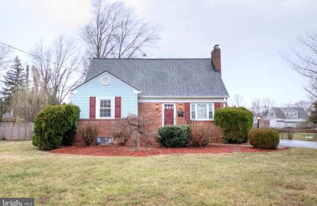 10817 WOODHAVEN DR Gallery 2