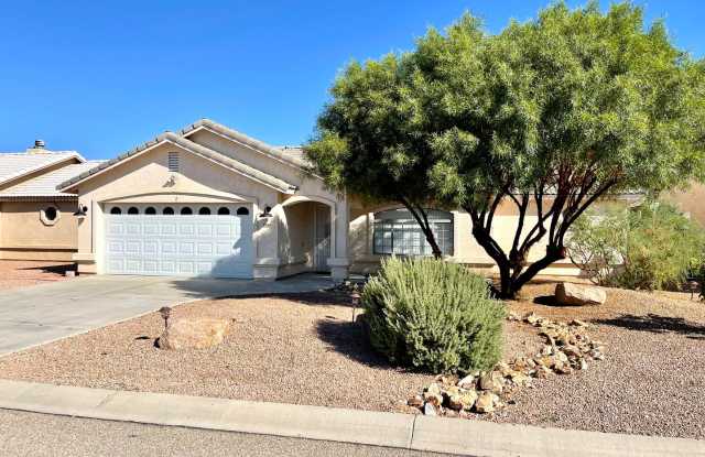 Nice 3 Bedroom 2 Bath Home in Chaparral Mesa! Gallery 4