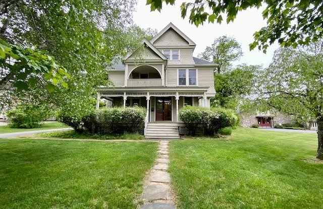 20 Maple Avenue - 20 Maple Avenue, Warwick, NY 10990