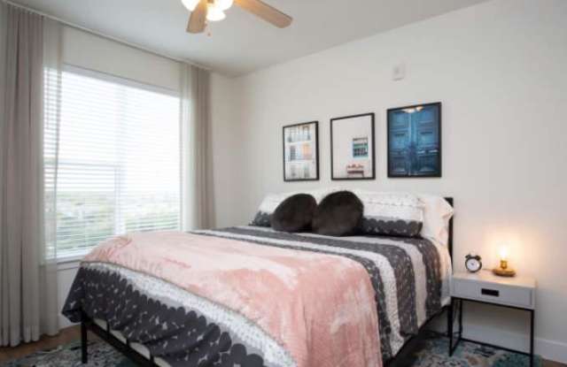 4743 E Riverside Dr Gallery 3