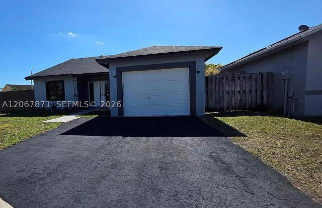 15238 SW 58th Ter photos photos