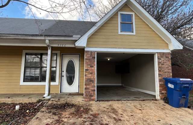Renovated 3 Bedroom 2 Bath Townhome for Rent! - 3260 Edenshire Lane, Horn Lake, MS 38637