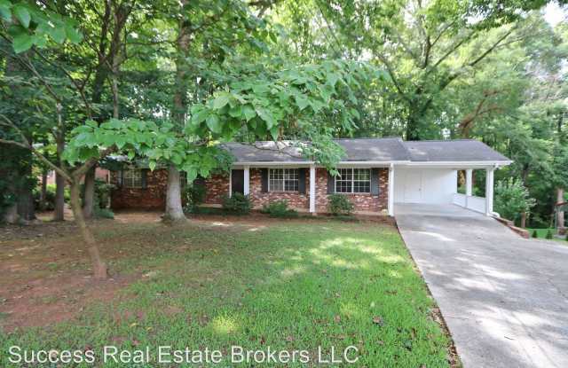 4215 Fawn Ln SE - 4215 Fawn Lane, Smyrna, GA 30082