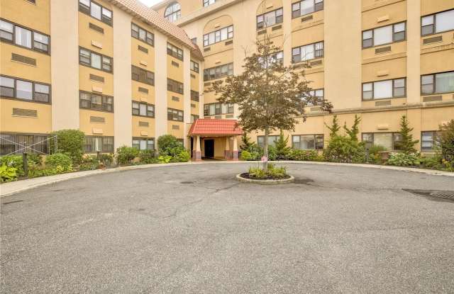 185 W Park Avenue photos photos