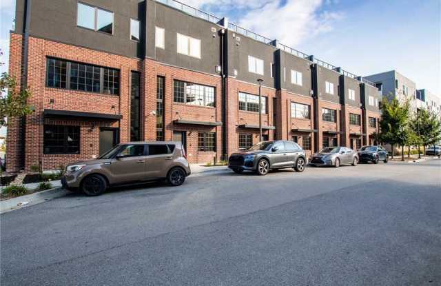 537 East 19th Street photos photos