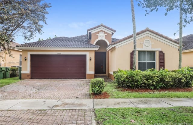 1968 NE 4th Ct - 1968 NE 4th Ct, Homestead, FL 33033