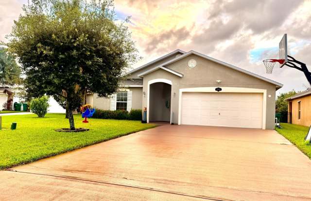 1087 Osborne Court - 1087 Osborne Court, West Melbourne, FL 32904