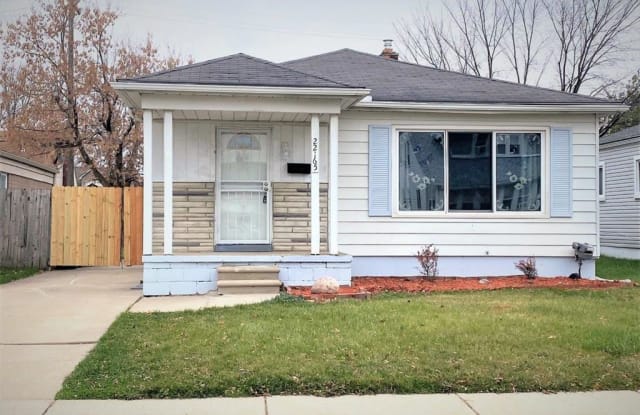 22165 Cushing Ave - 22165 Cushing Avenue, Eastpointe, MI 48021