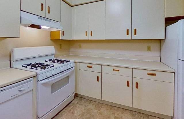 Arbor Lakes photos photos