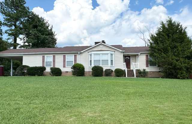 3-Bedroom Ranch-style Home near Guilford College photos photos
