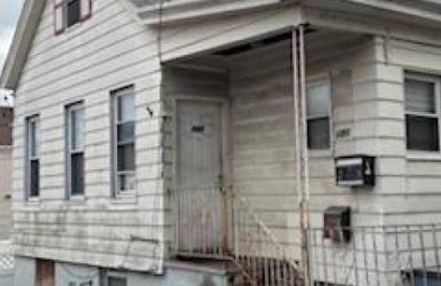 1131 Main St photos photos