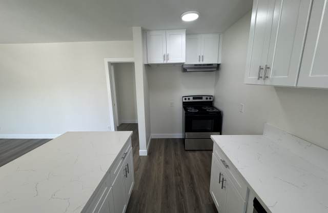 18346 Collins Street photos photos