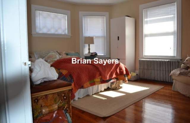 11 Bentley St. Gallery 3