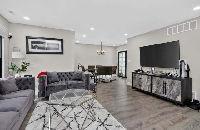 16 Majestic Drive Gallery 3
