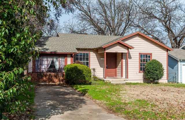 5824 Locke Avenue Gallery 3