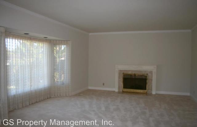 20758 Lowena Court Gallery 2