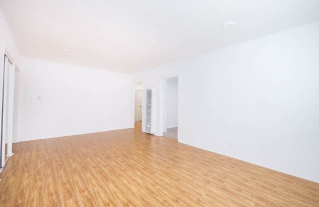 6538 Fountain Ave. photos photos