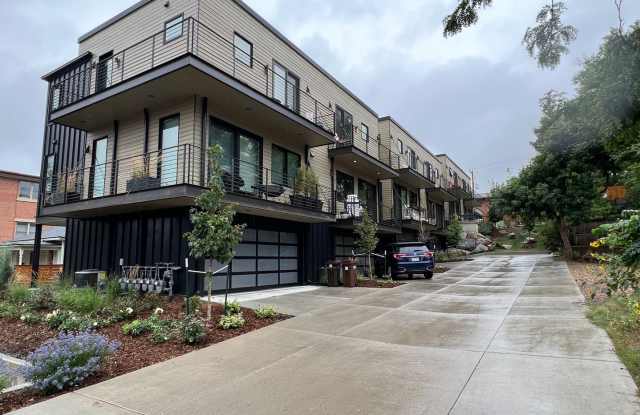 Modern 3 BD/2.5 BA, Superb Location, Internet/Cable and TVs Included! Available August 3rd! photos photos