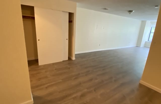 1088 Boylston St Gallery 3