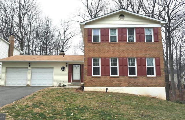 5902 HOLLOW OAK COURT - 5902 Hollow Oak Court, Burke Centre, VA 22015