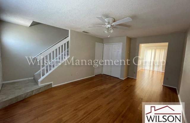 609 Casa Park Cir, Court A Gallery 3
