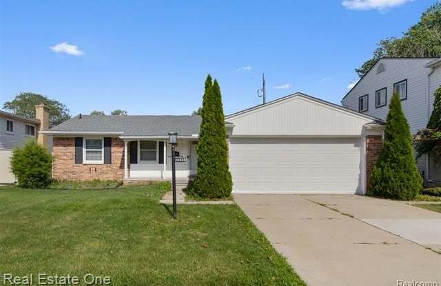 26800 Kingswood Drive photos photos