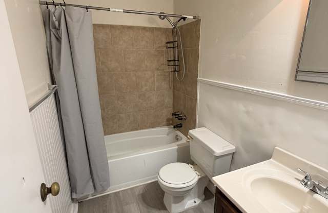 5653 Brooks Ln. Gallery 4