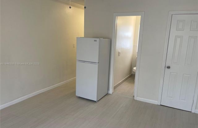 4740 NW 7th Ave photos photos
