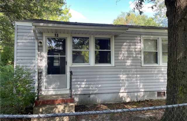 13 Lawrence Avenue photos photos