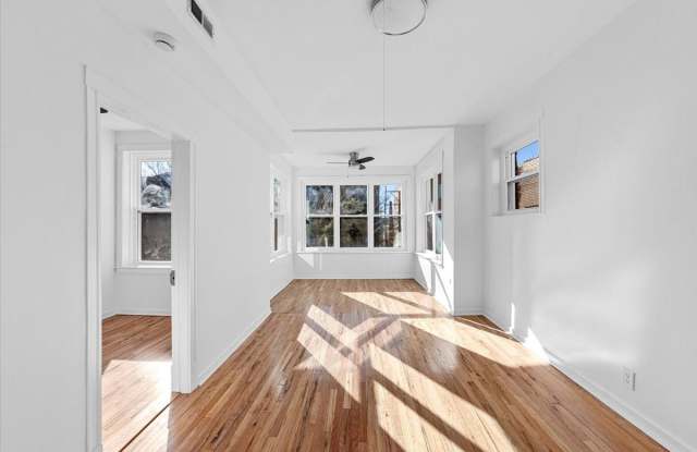 4343 N Spaulding Avenue photos photos