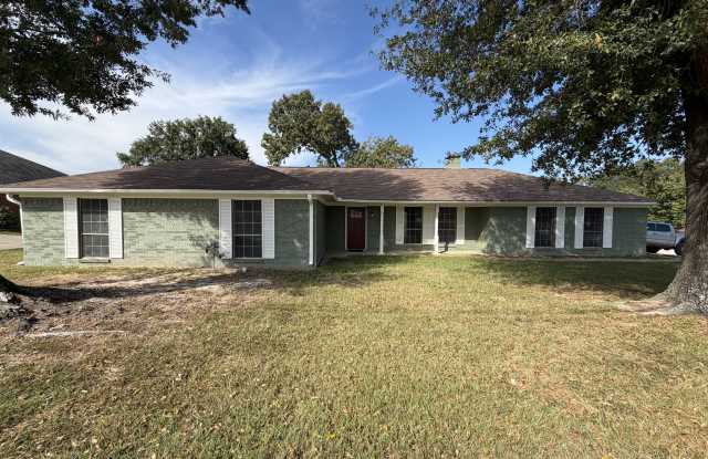 203 Eisenhower Dr photos photos 203 Eisenhower Dr photos photos