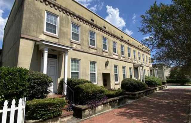 410 East Hall Street photos photos