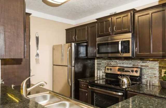 7946 Ray Bon Dr Gallery 2