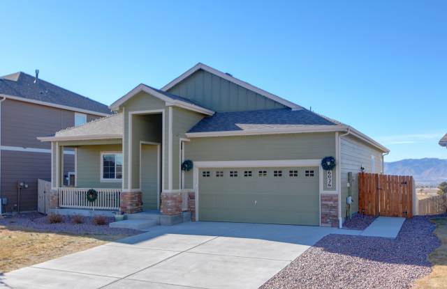 5 Bedroom Ranch Home on North End photos photos