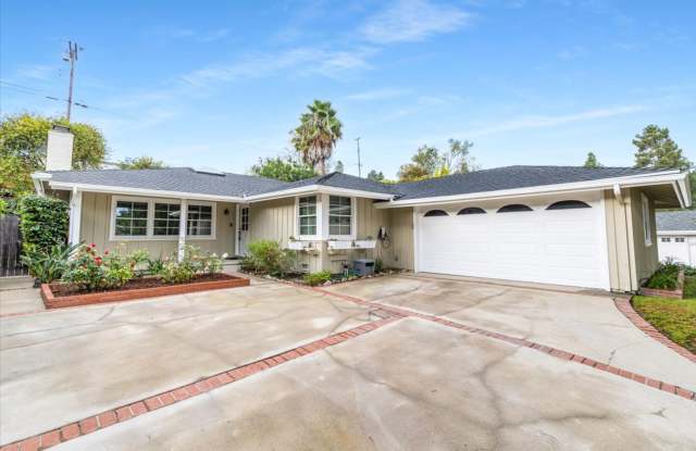 Beautiful RPV Home - Excellent Location Gallery 1