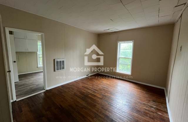 820 West Howard Street1/2 Gallery 2