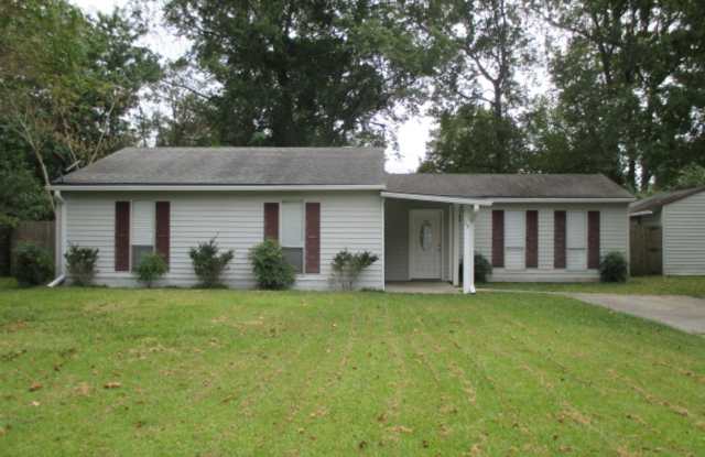 15 Lakewood Ct Gallery 1