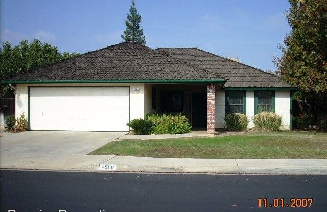 2509 Finchwood - 2509 Finchwood Avenue, Clovis, CA 93611
