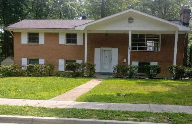 10107 FOREST AVENUE photos photos