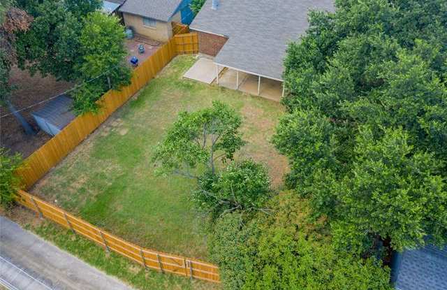 1232 Elmwood Drive Gallery 2