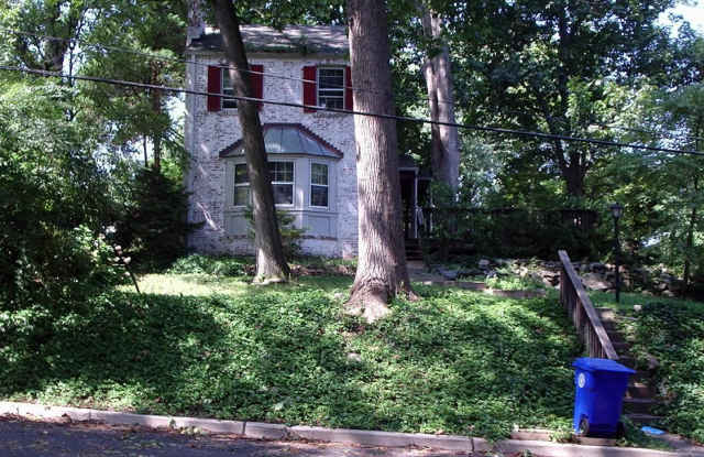 4914 CRESCENT ST - 4914 Crescent Street, Bethesda, MD 20816