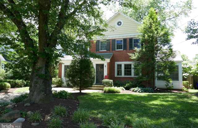 5106 FAIRGLEN LANE Gallery 3
