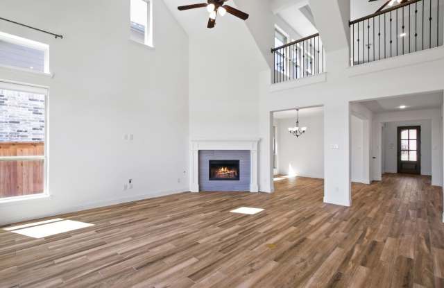 774 Corner Post Path Gallery 3