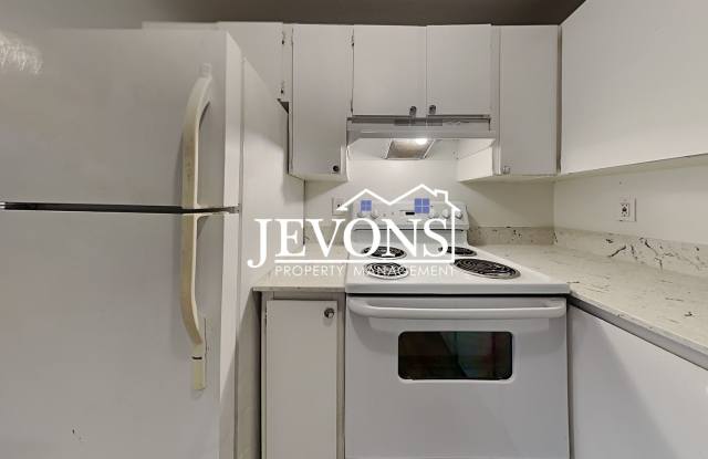 Apply now to enjoy a $1,049 Rent Credit - Charming apartment located near Safeway Gallery 3
