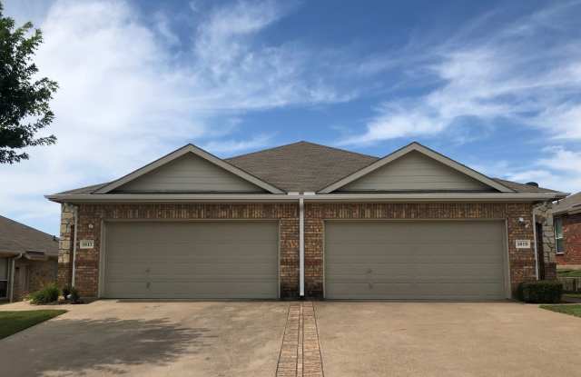 Beautiful 3 Bedroom Duplex! photos photos Beautiful 3 Bedroom Duplex! photos photos