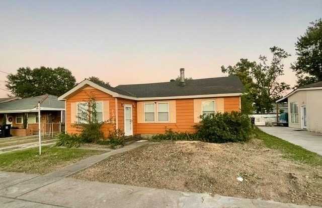 2329 LYNDELL Drive photos photos