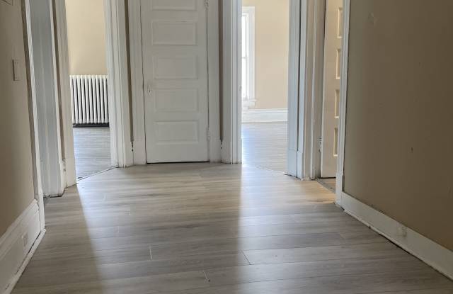 8 Lafayette Avenue - 6 photos photos